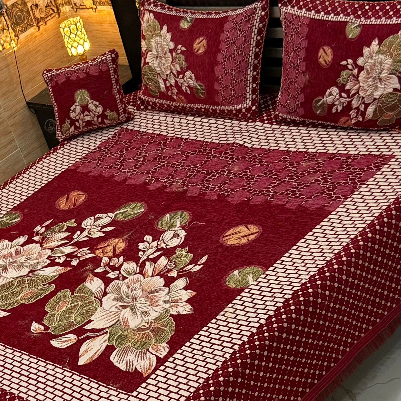4Pc Velvet Jaquard Bedsheet |King Size | Velvet Jaquard