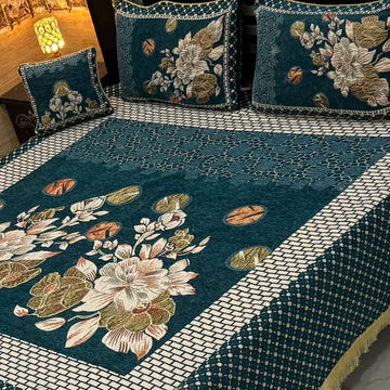 4Pc Velvet Jaquard Bedsheet |King Size | Velvet Jaquard Booti Motif Green