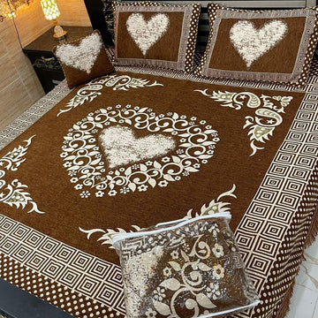 4Pc Velvet Jaquard Bedsheet |King Size | Velvet Jaquard Mustard Heart