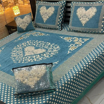 4Pc Velvet Jaquard Bedsheet |King Size | Velvet Jaquard Ferozi Heart