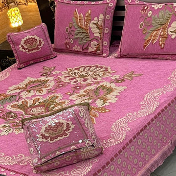 4Pc Velvet Jaquard Bedsheet |King Size | Velvet Jaquard Pink Motif