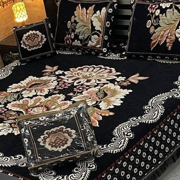 4Pc Velvet Jaquard Bedsheet |King Size | Velvet Jaquard Black Motif