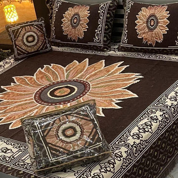 4Pc Velvet Jaquard Bedsheet |King Size | Velvet Jaquard Centre Brown Centre Flower