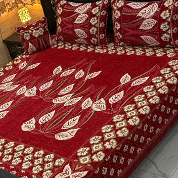 4Pc Velvet Jaquard Bedsheet |King Size | Velvet Jaquard Red Laef