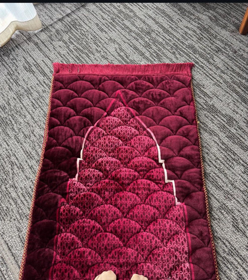 Meroon Quilted Janamz Prayer Mat
