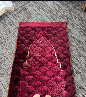 Meroon Quilted Janamz Prayer Mat